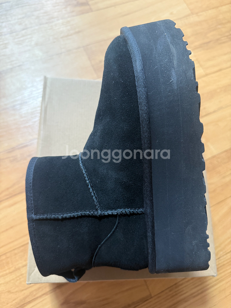 어그 클래식 미니 플랫폼 부츠 블랙 230mm--1