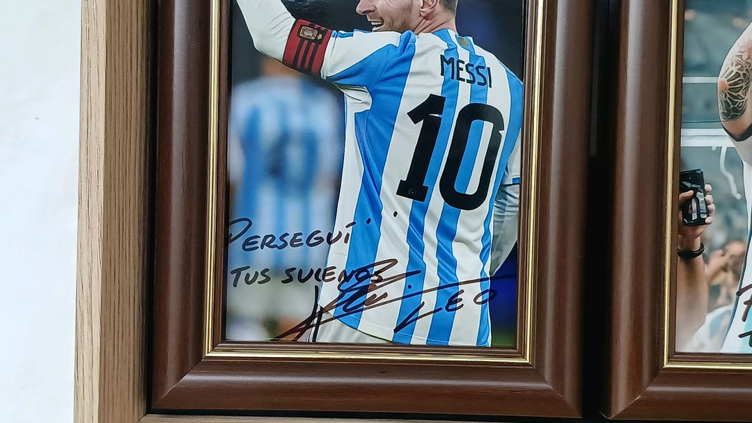 리오넬 메시 명언 & 사인 더블 프레임 (2722cm)--7