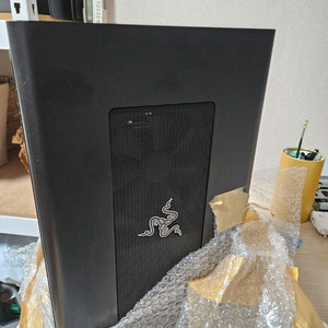 레이저 코어 X 외장 그래픽 독입니다 이미지