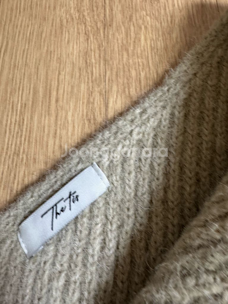 The tis 더티스 원숄더 니트--5