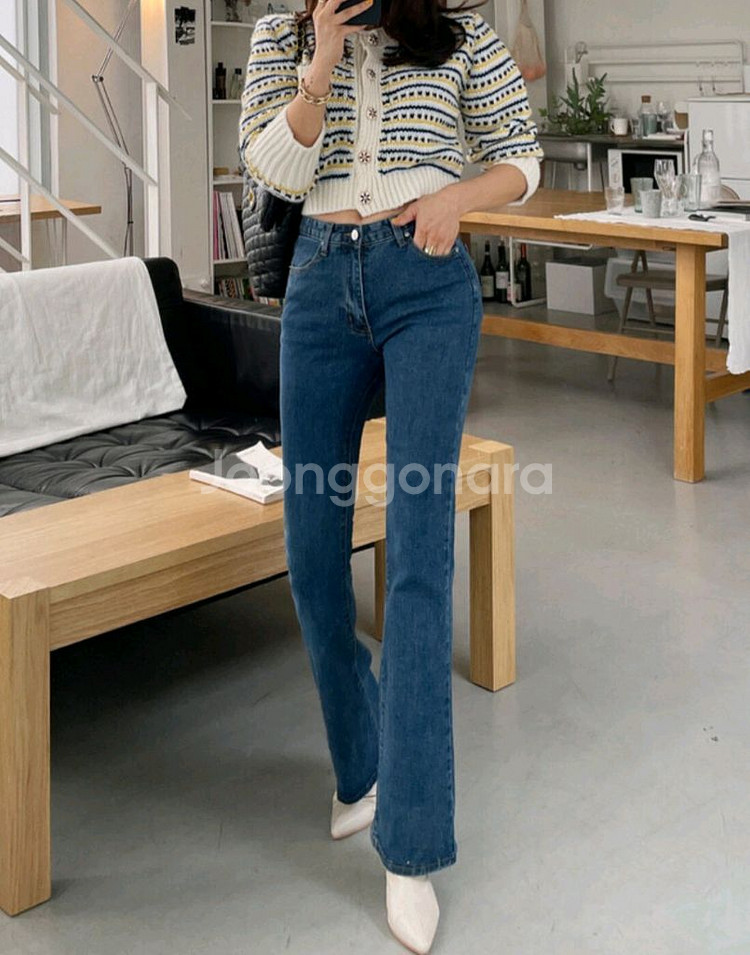 부츠컷 데님 청바지--5