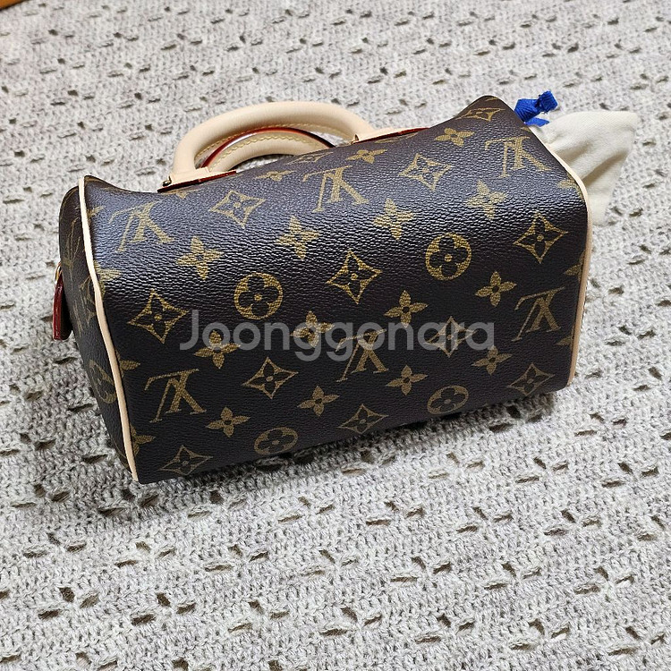 루이비통 스피디 반둘리에20 새상품--4