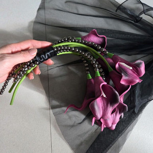 웨딩촬영 조화 카라 드롭 진주 부케 + 부토니에