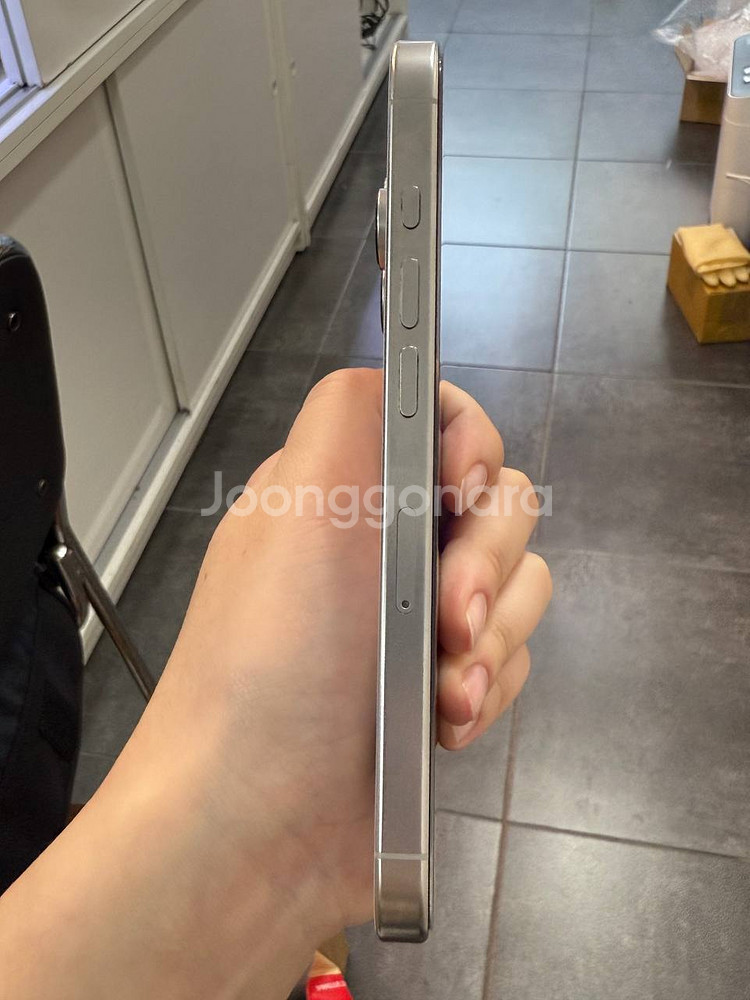 아이폰16프로 화이트 256GB/91%--6