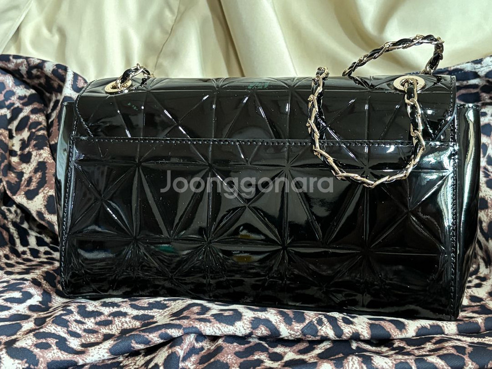black louis quatorze shoulder--4