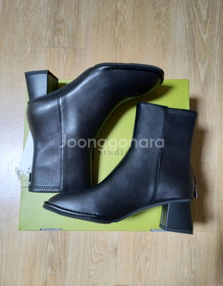 지스튜디오 양가죽 앵클부츠(235) ㅡ새상품--4