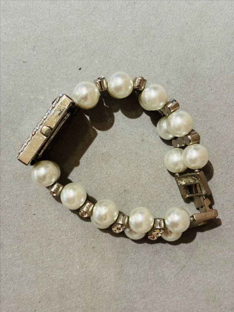 진주 팔찌형태의 여성용 쿼츠 시계--2