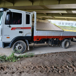 현대 메가트럭 4.5톤