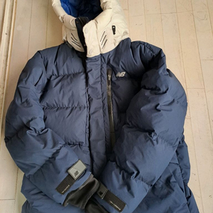 뉴발란스 패딩 L사이즈(100)