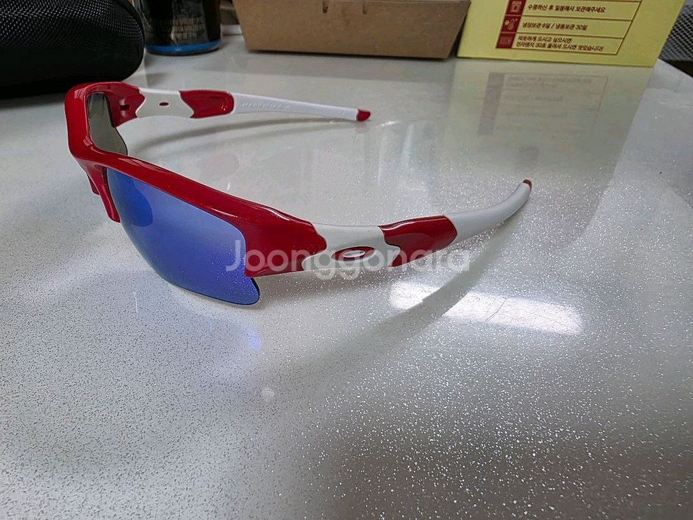 오클리 플락자켓--0