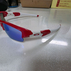 오클리 플락자켓