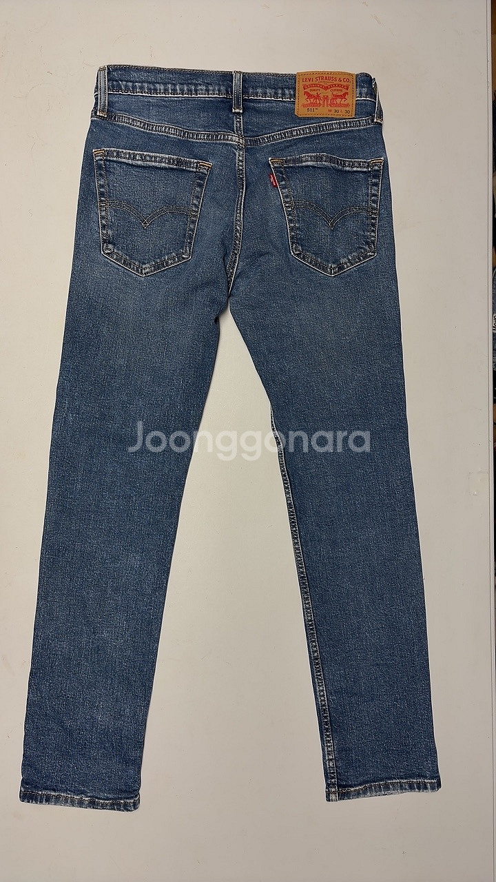 9804번 리바이스 [사계절] 남자 청바지 30 인치--1