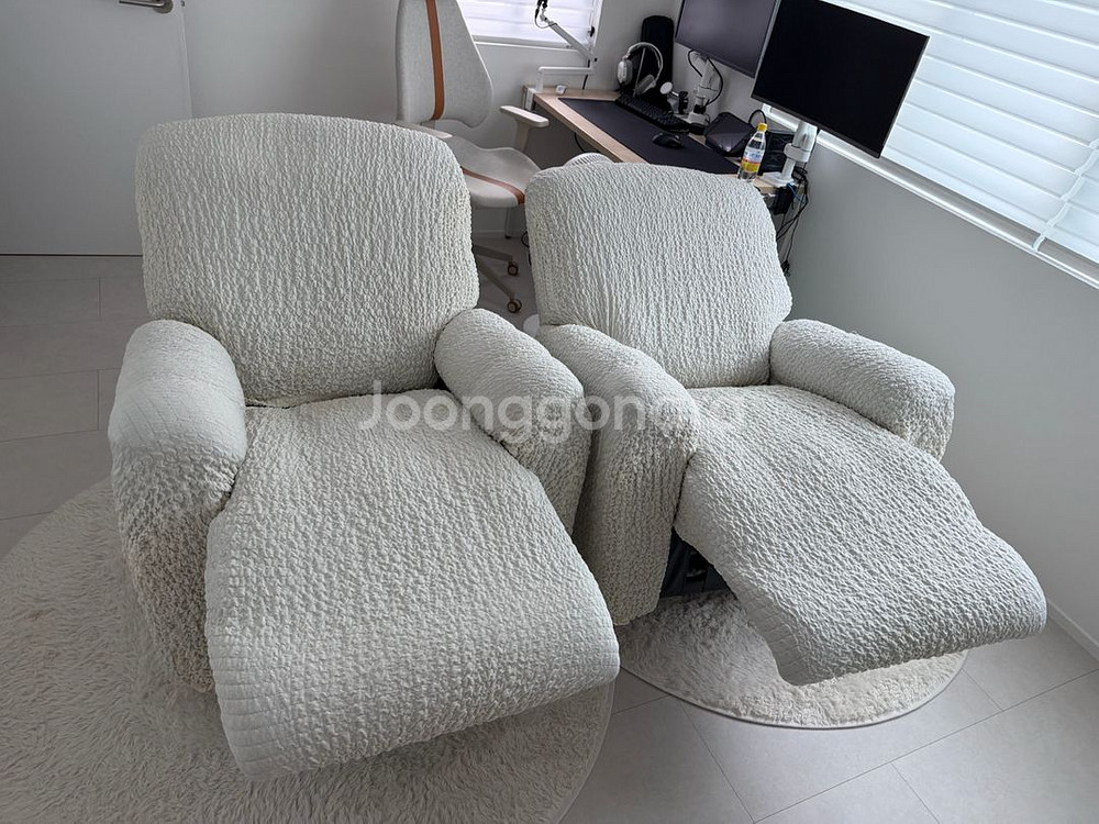레이지보이 수동형 리클라이너 2개 팝니다--1