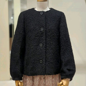 써스데이아일랜드 볼륨소매자켓