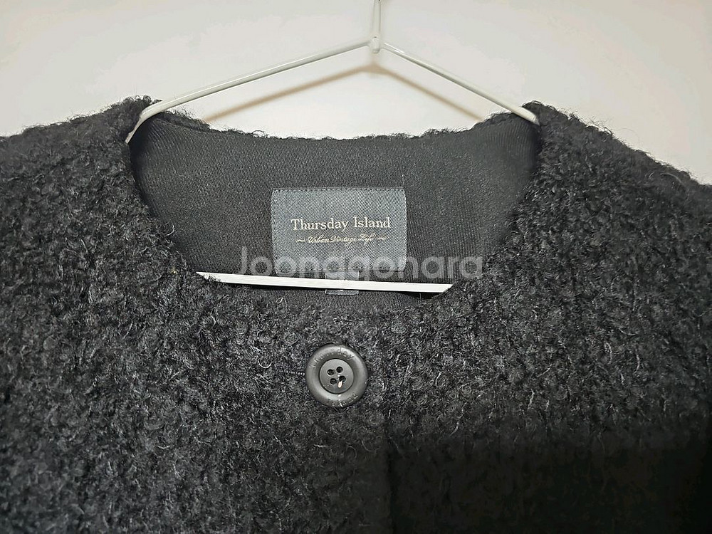 써스데이아일랜드 볼륨소매자켓--4