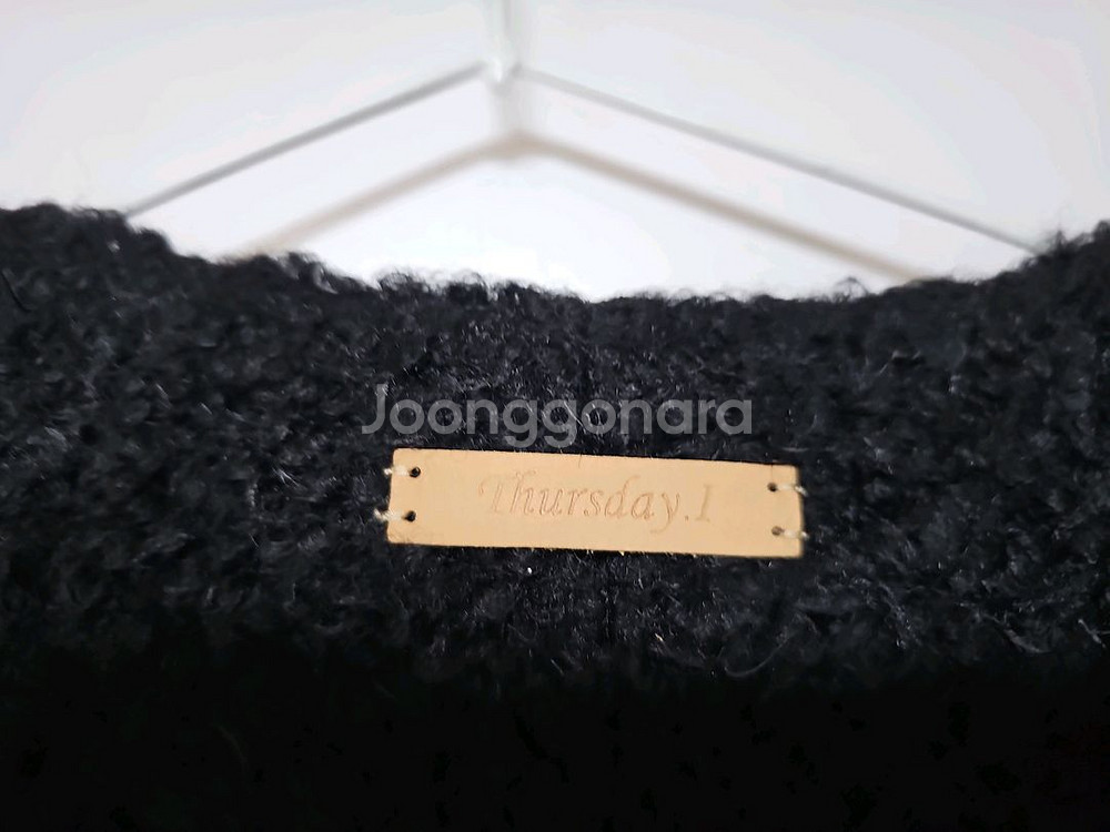 써스데이아일랜드 볼륨소매자켓--6