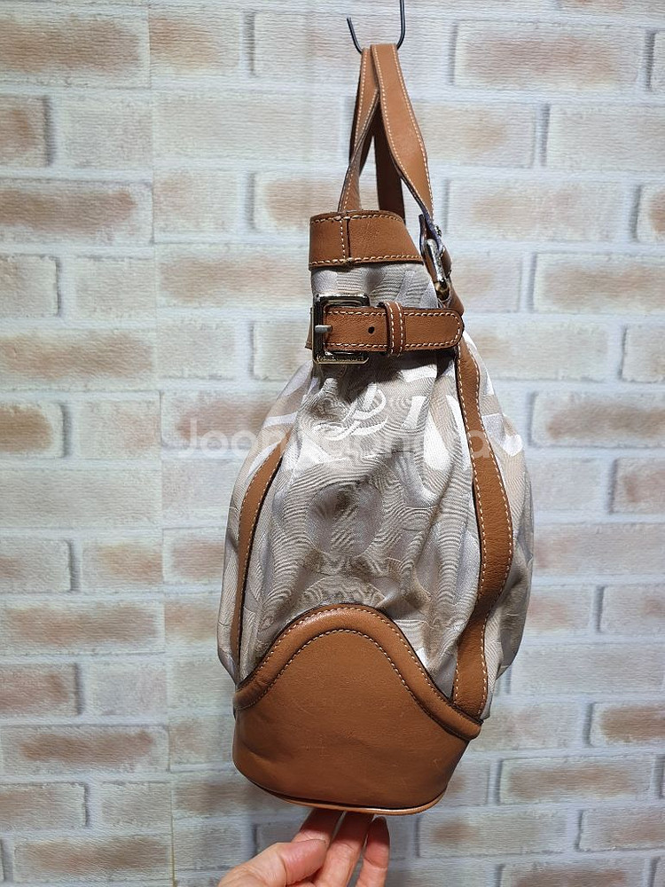 루이까또즈 정품 숄더백--6