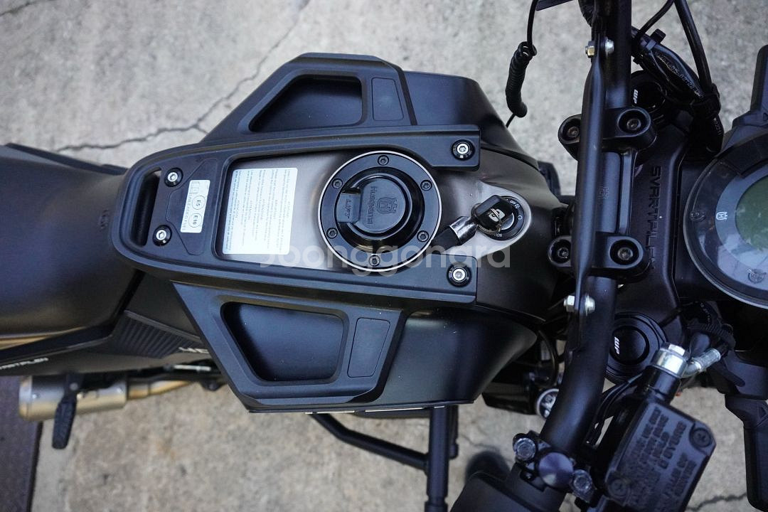 허스크바나 스바르트필렌 401 22년식 서울 수유역--6