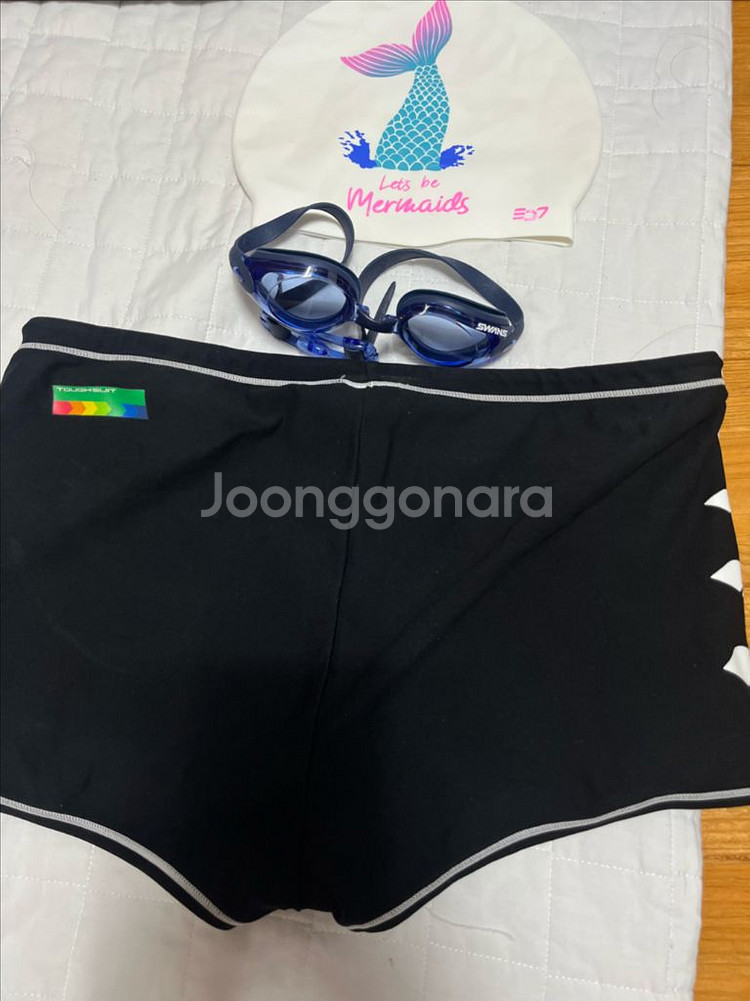 아레나 수입 남자 실내 숏사각수영복 95-100사이즈--1