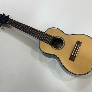 마카나 M-src 스프루스 로즈우드 올솔리드 중고!