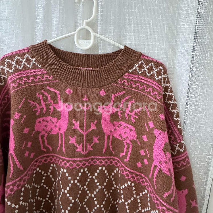 브라운핑크 노르딕 사슴 패턴 브라운 니트 스웨터 거의새--7