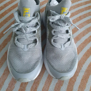 휠라운동화(240)