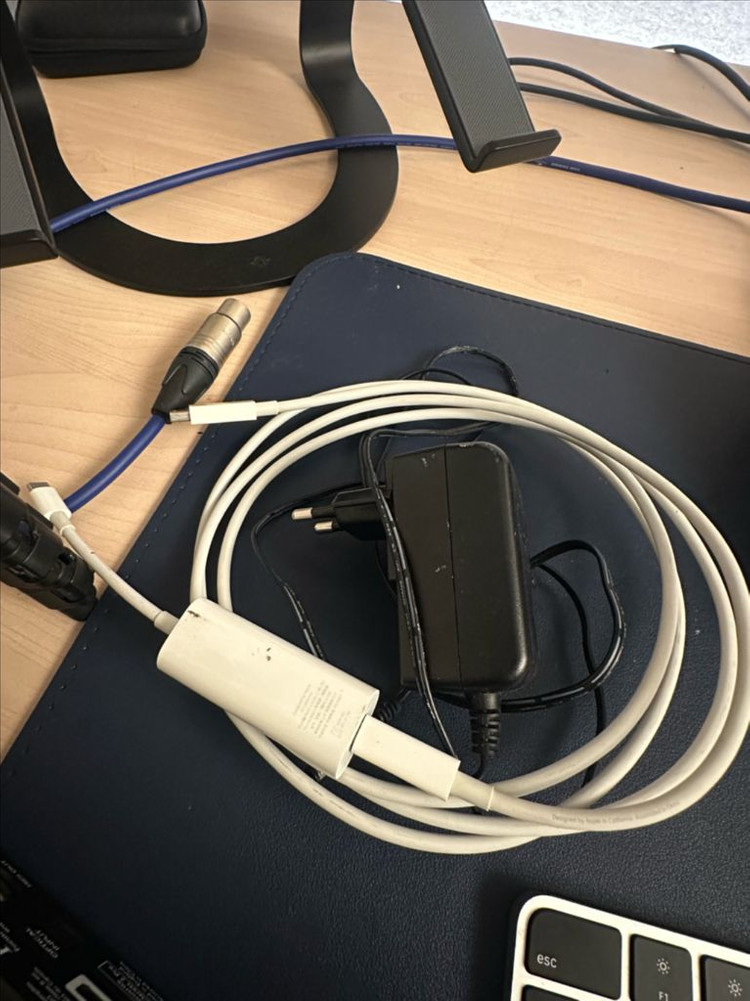 포커스라이트 클라렛 2pre 썬더볼트 이미지