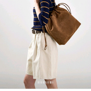 24시스템 스웨이드 백