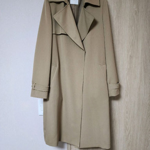 케네스레이디 트렌치코트 팝니다 (사이즈 66)