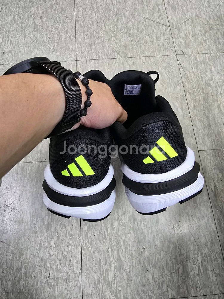 아디다스 검정 런닝화 갤럭시7 265mm--1