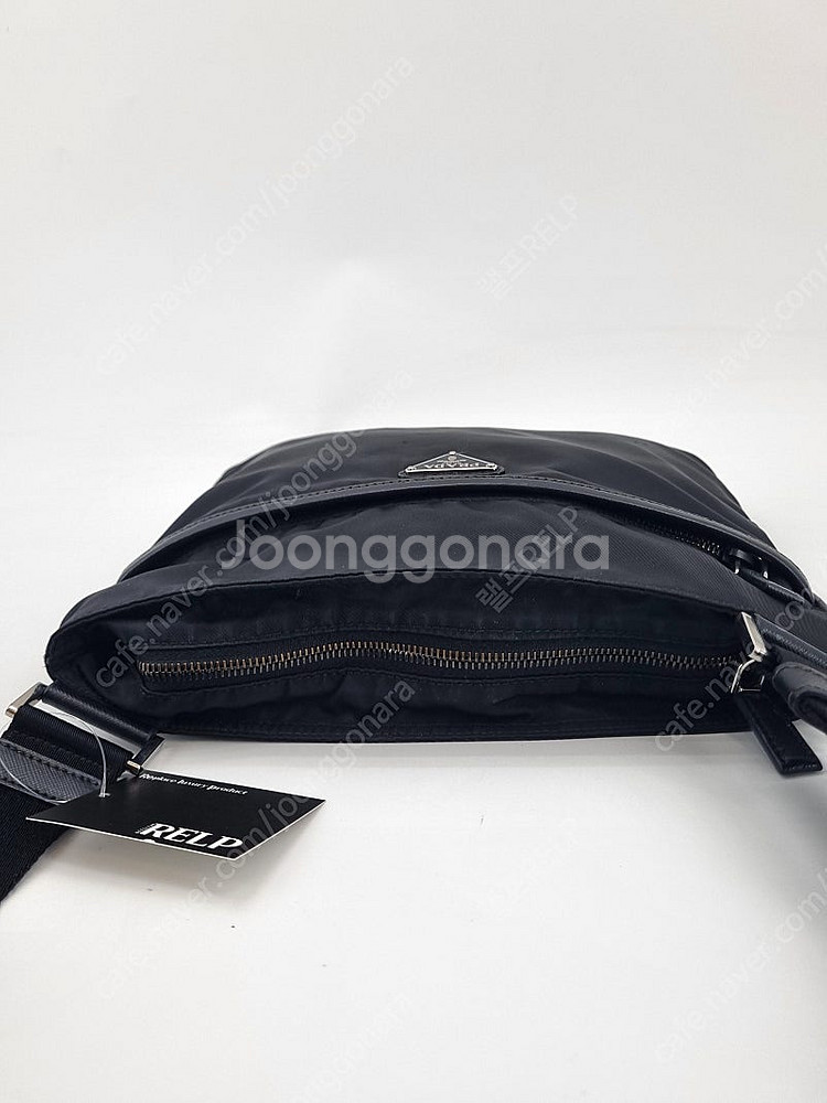 프라다 크로스백--6