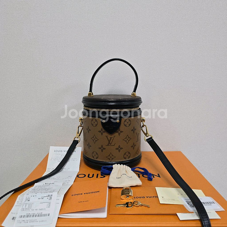 루이비통 깐느 크로스백--0