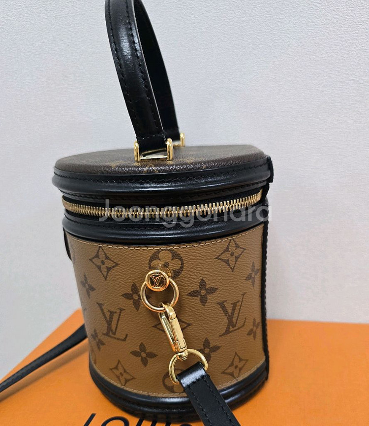 루이비통 깐느 크로스백--4