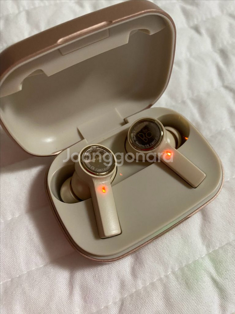 뱅앤올룹슨 이어폰 beoplay--1