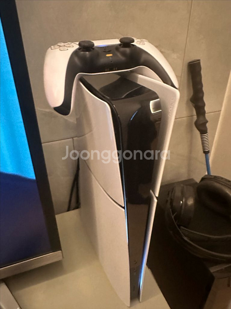 플레이스테이션5 슬림 디지털버전 팝니다--1