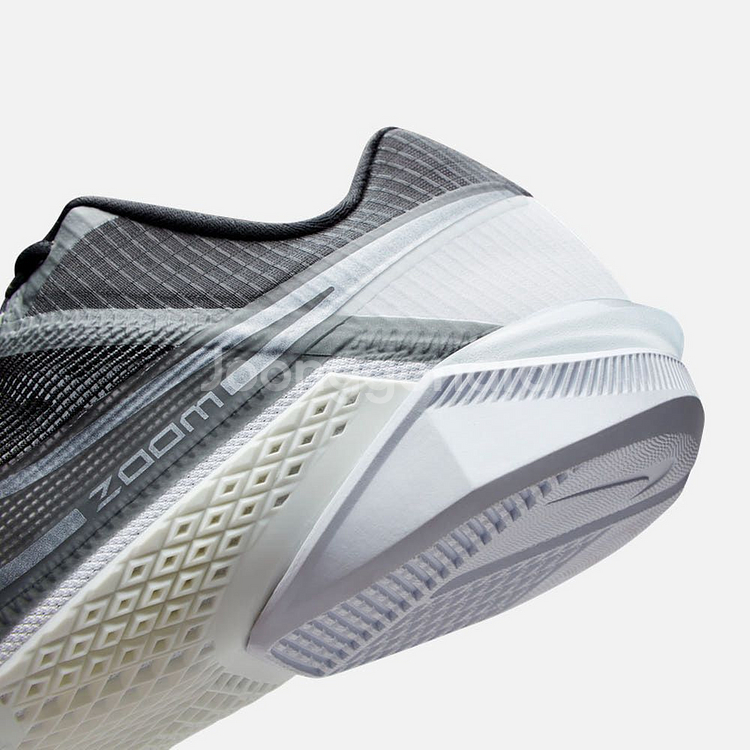 나이키 메트콘 터보2 (275)--3