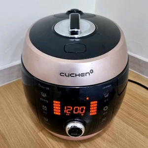 쿠첸 10인용 압력밥솥 팝니다.(음성안내,내솥깨끗)