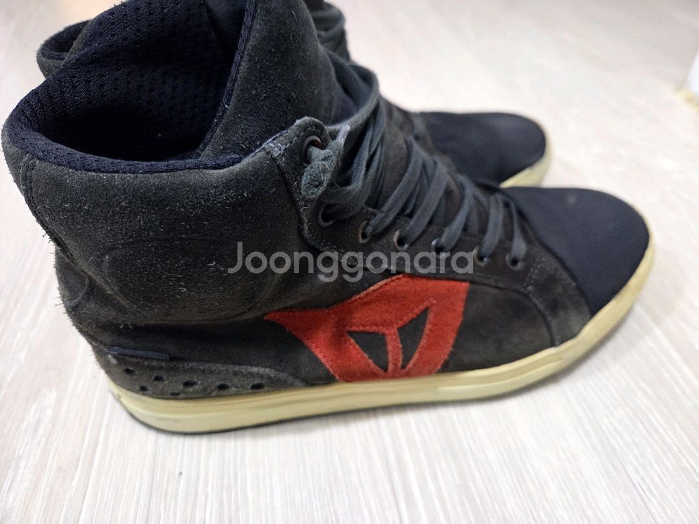 다이네즈 정품 스니커즈 265~270사이즈--1