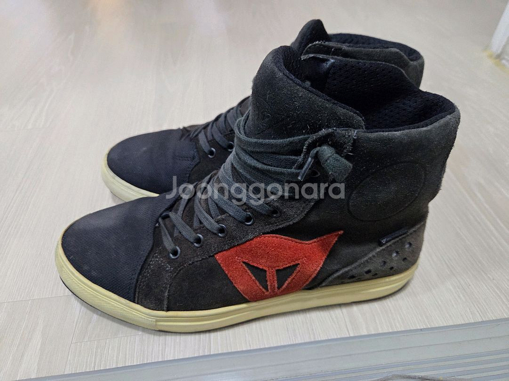 다이네즈 정품 스니커즈 265~270사이즈--2