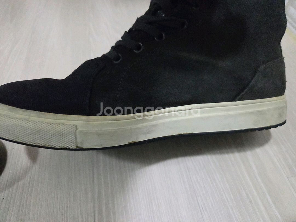 다이네즈 정품 스니커즈 265~270사이즈--3