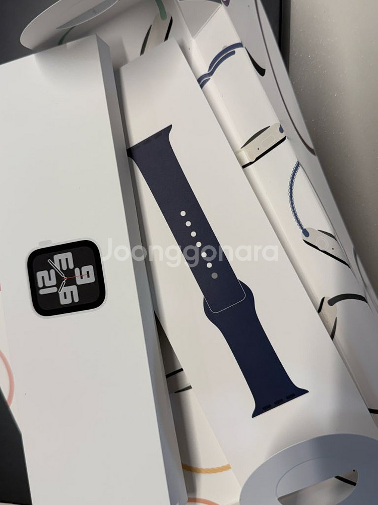 애플워치 SE 2세대 44mm GPS 모델 실버--3