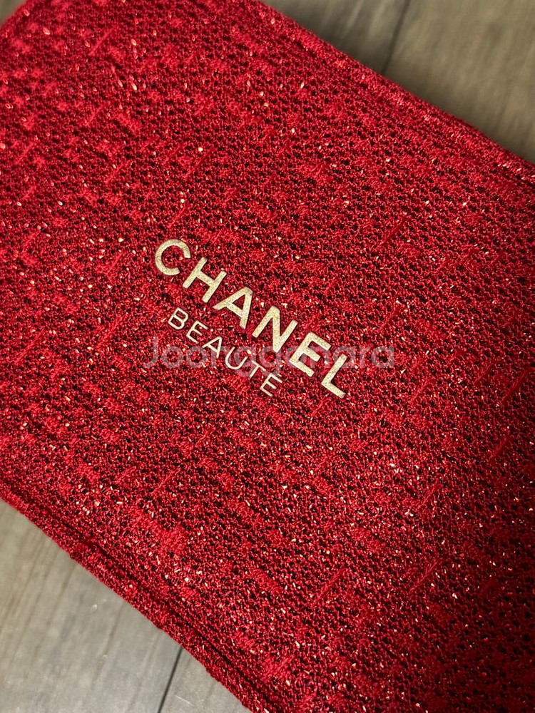 정품) 샤넬 뷰티 레드 트위드 파우치 여행용 파우치--3