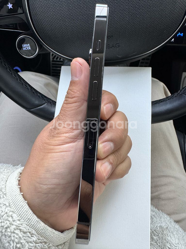 아이폰 13프로 256g 블랙티타늄 자급제--3