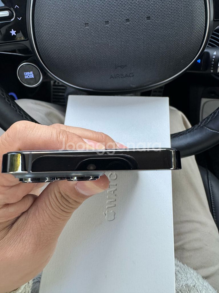 아이폰 13프로 256g 블랙티타늄 자급제--4