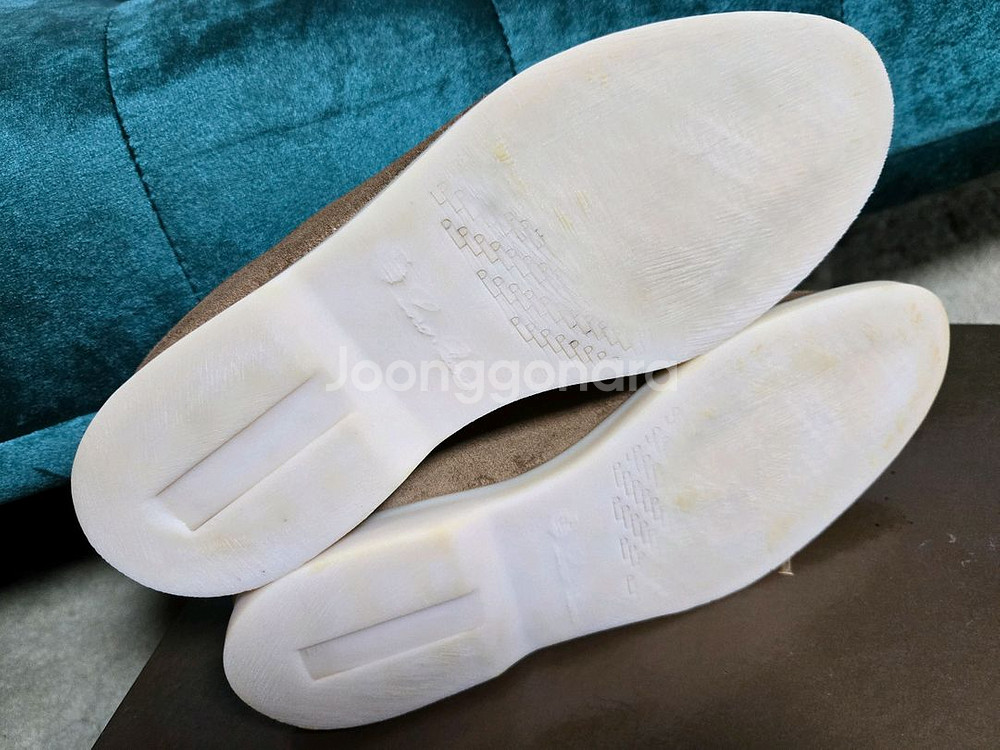 로로피아나 썸머워크 브라운 41.5사이즈--9