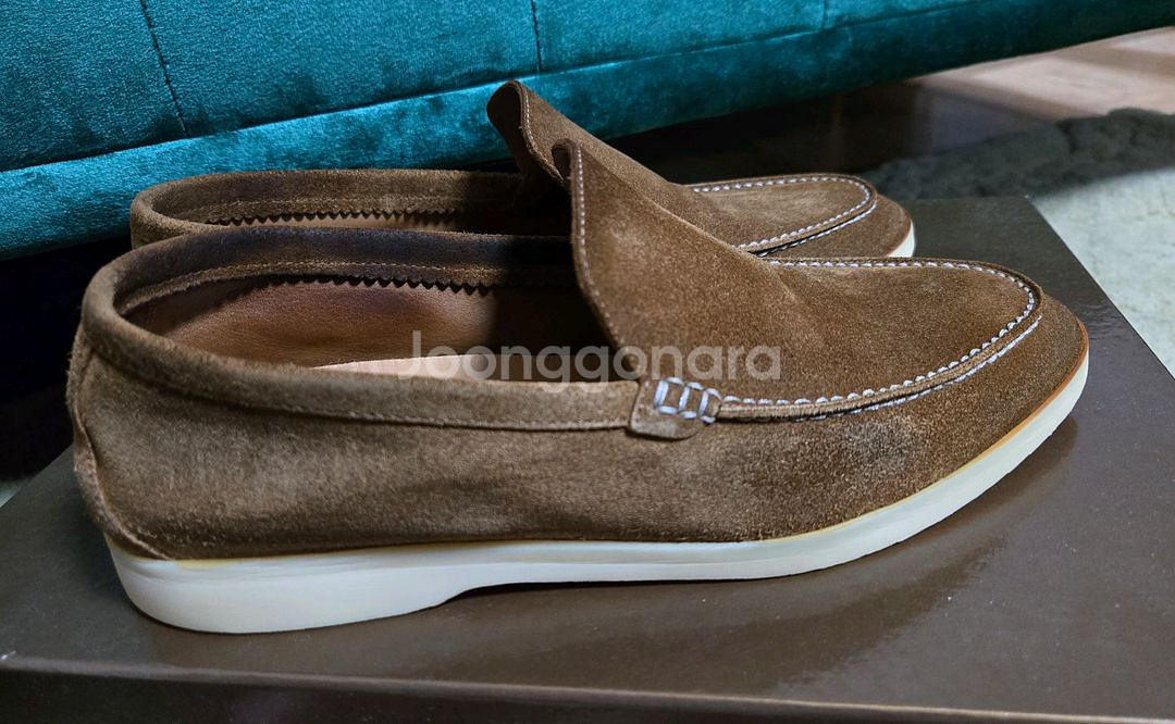 로로피아나 썸머워크 브라운 41.5사이즈--8