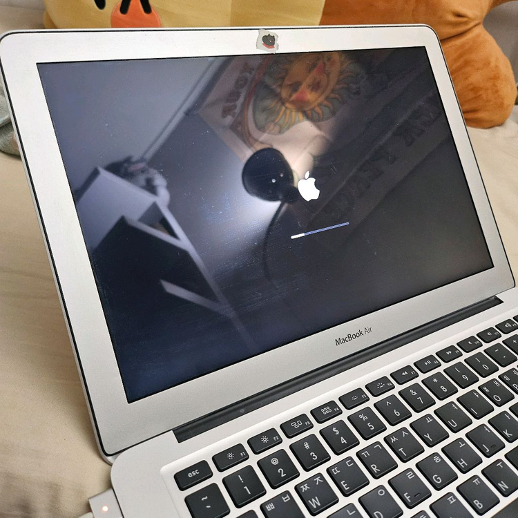 맥북에어 13인치 2015 얼리 (2016년형) 이미지