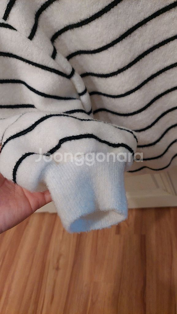 한섬 랑방 [새옷]울블렌드글리터 비즈스트라잎탑--8