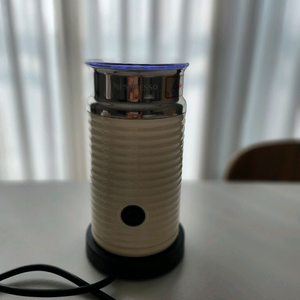 네스프레소 에어로치노3