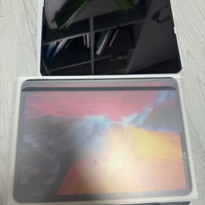 아이패드 프로 11인치 2세대 셀룰러 128모델입니다